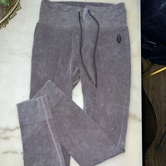 COPY - FREE PEOPLE MOVEMENT - Go To Leggings - Picture 2 of 6